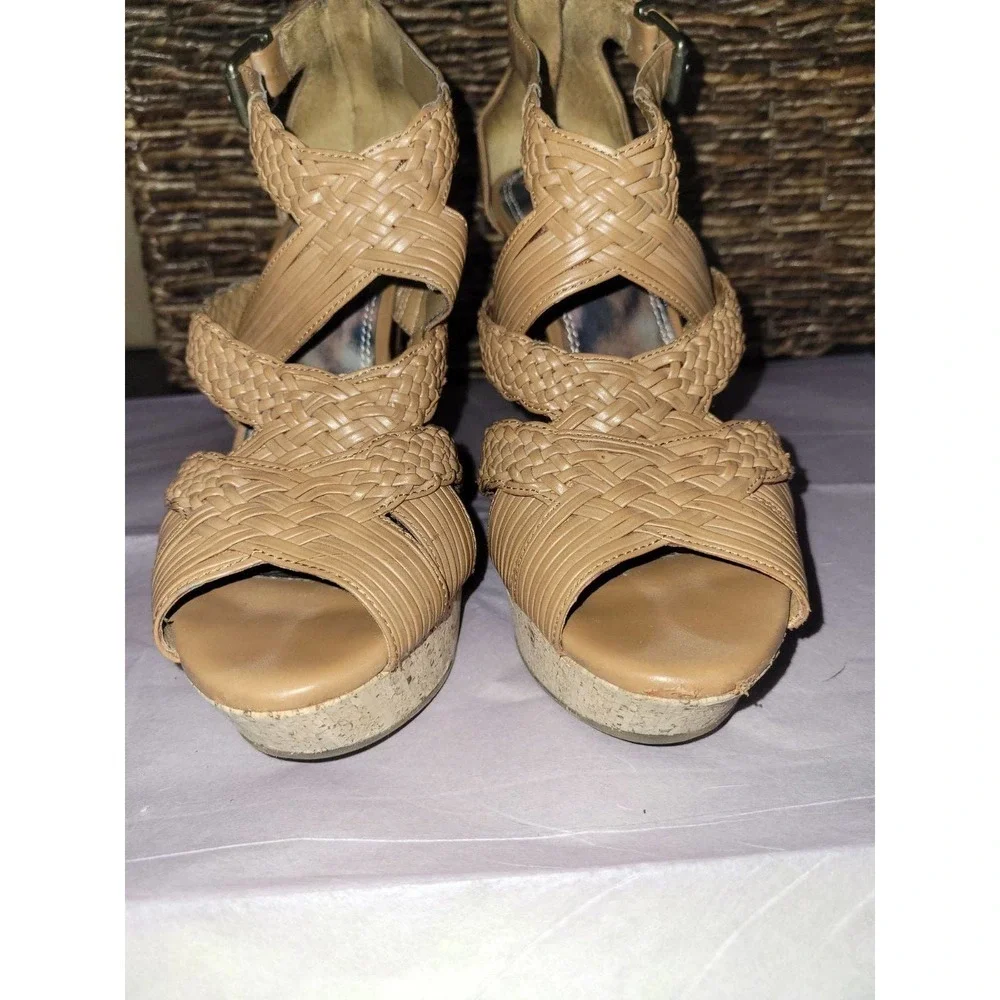Brown women's heel size 10
